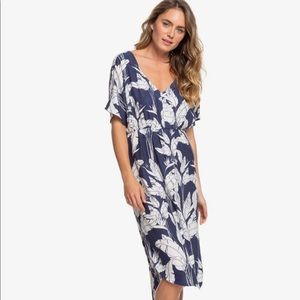 Roxy NWT Navy Blue Flamingo Shade Floral Dress